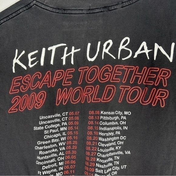 🎸keith Urban Tee: Escape Together World Tour '09 - Picture 3 of 5
